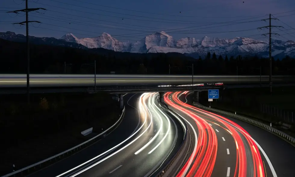 Autostrăzile Elveției: achiziționarea vinietei în 2026 simplu și rapid